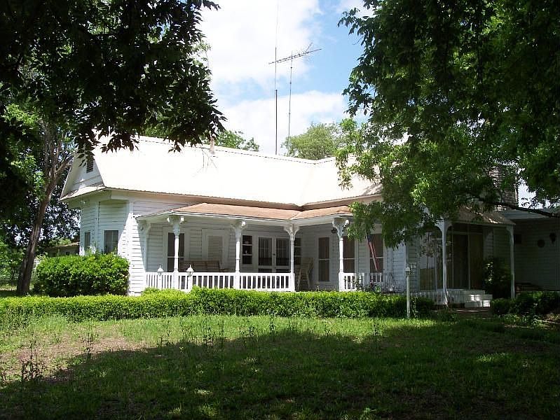 795 Fm 480, Center Point, TX 78010 Zillow