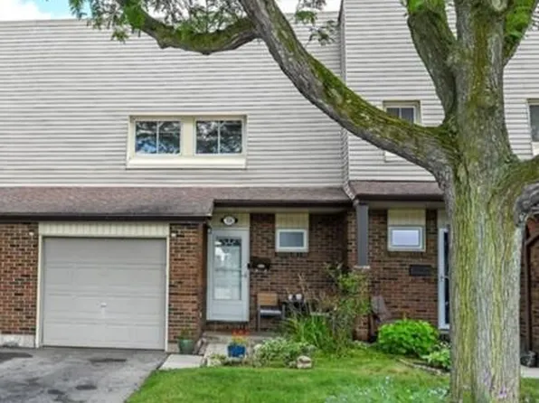 30 Regent Ave #56, Hamilton, ON L9B 1B3