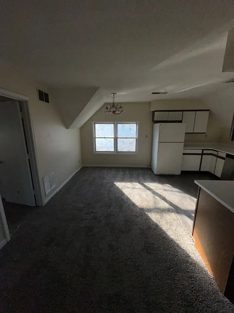500 East Franklin Street — Photo 1