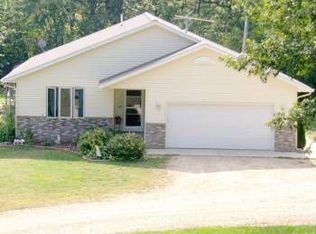 18890 Juneberry Rd, Mankato, MN 56001