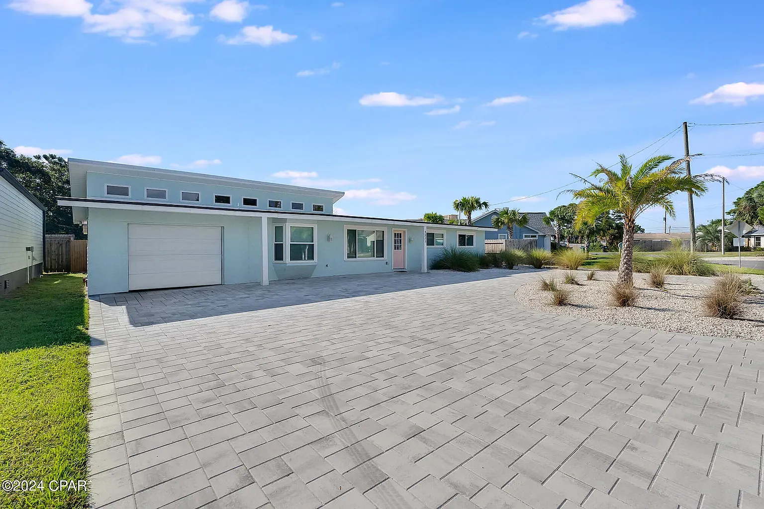 4 bed, 2040 sqft, $3,250 — Photo 4