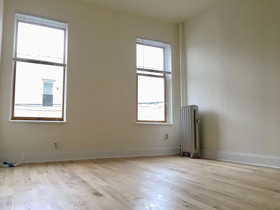 1st image of 3506 Ditmars Blvd