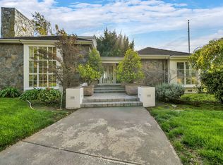 1041 Las Amigas Rd, Napa, CA 94559