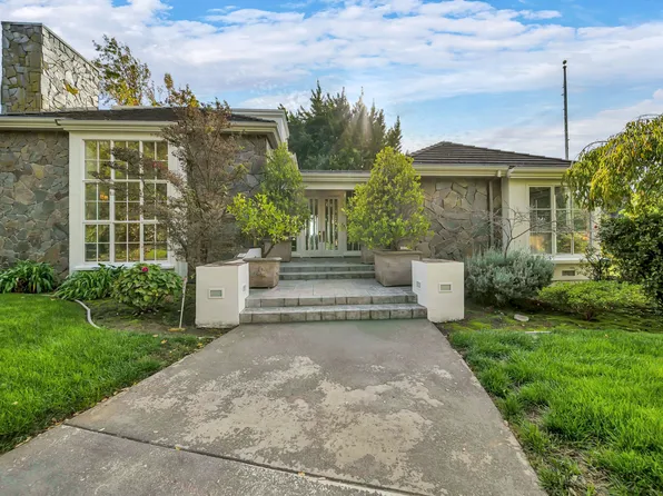 1041 Las Amigas Rd, Napa, CA 94559