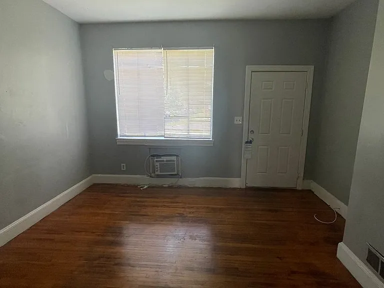 2715 Watson Dr — Photo 3