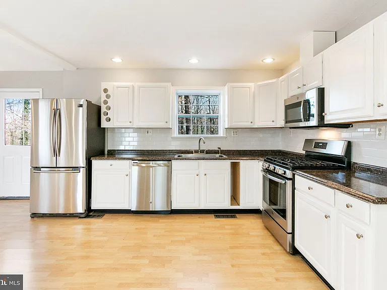 6341 Dogwood Pl — Photo 11