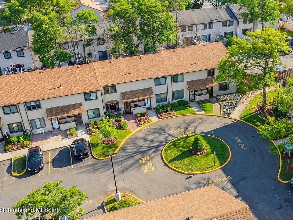 1st image of 104 Bower Ct