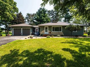561 Court Rd, Onalaska, WI 54650