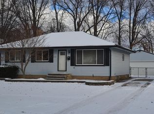 6163 Eavenson Blvd, Brookpark, OH 44142
