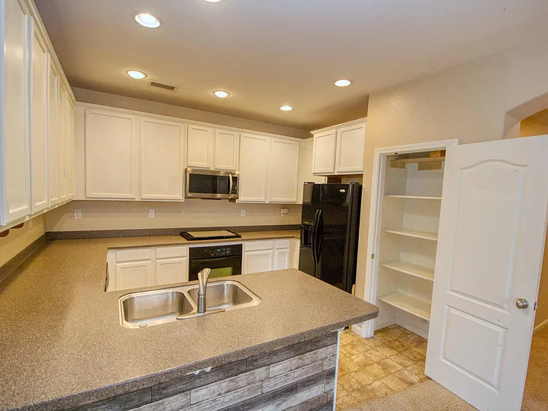 495 Cortono Dr — Photo 6