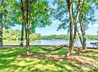 9737 Hatfield Rd, Charlotte, NC 28278