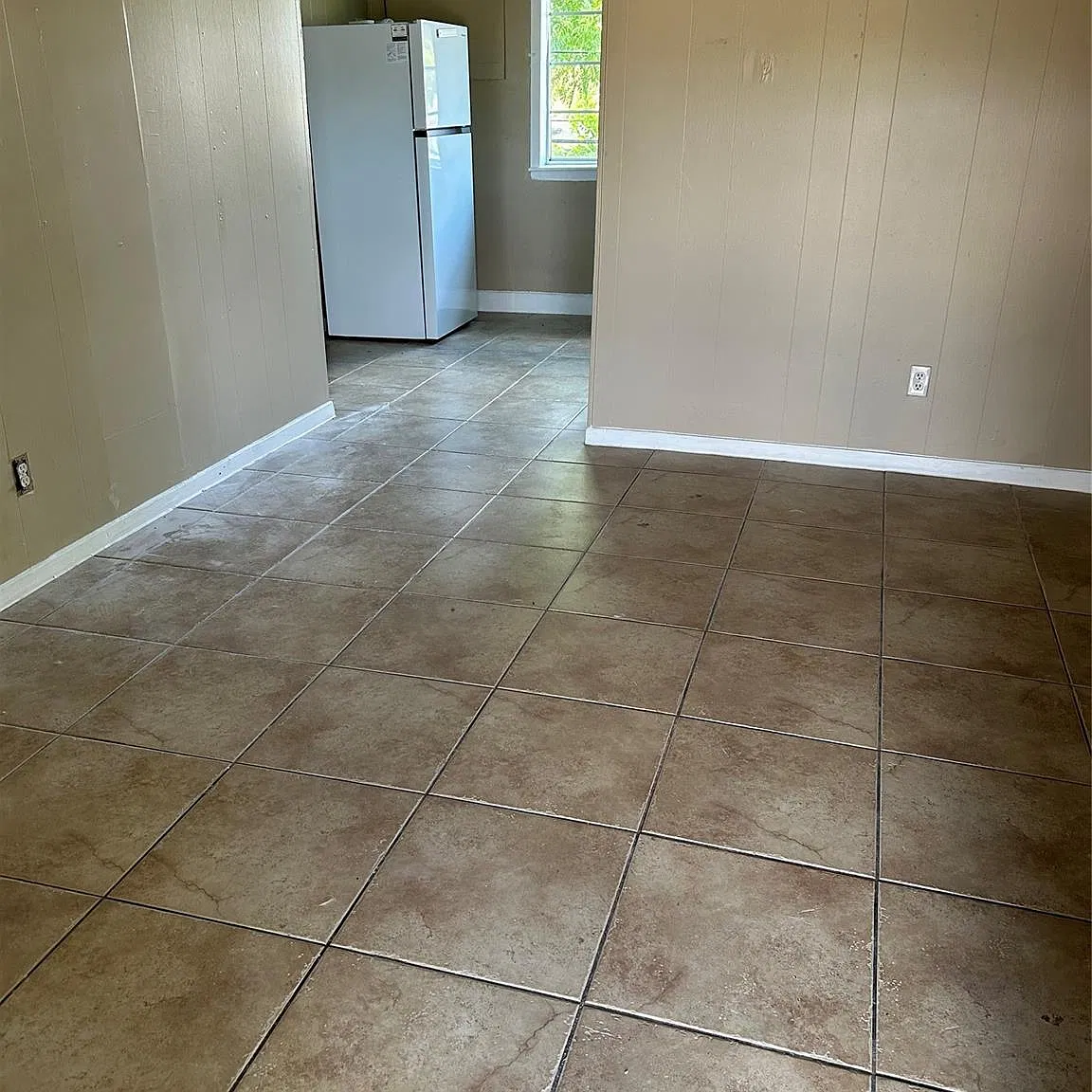 1 bed, 1.0 bath, 8632 sqft, $1,000 — Photo 2
