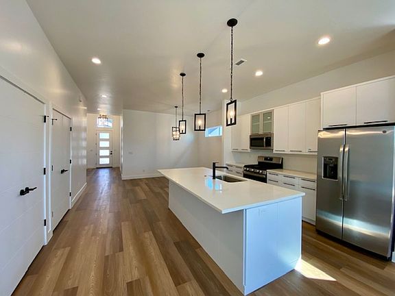 4th image of 152 S Desert Saguaro Ln