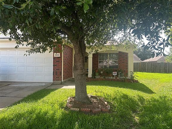 3rd image of 10610 Sugar Place Ct