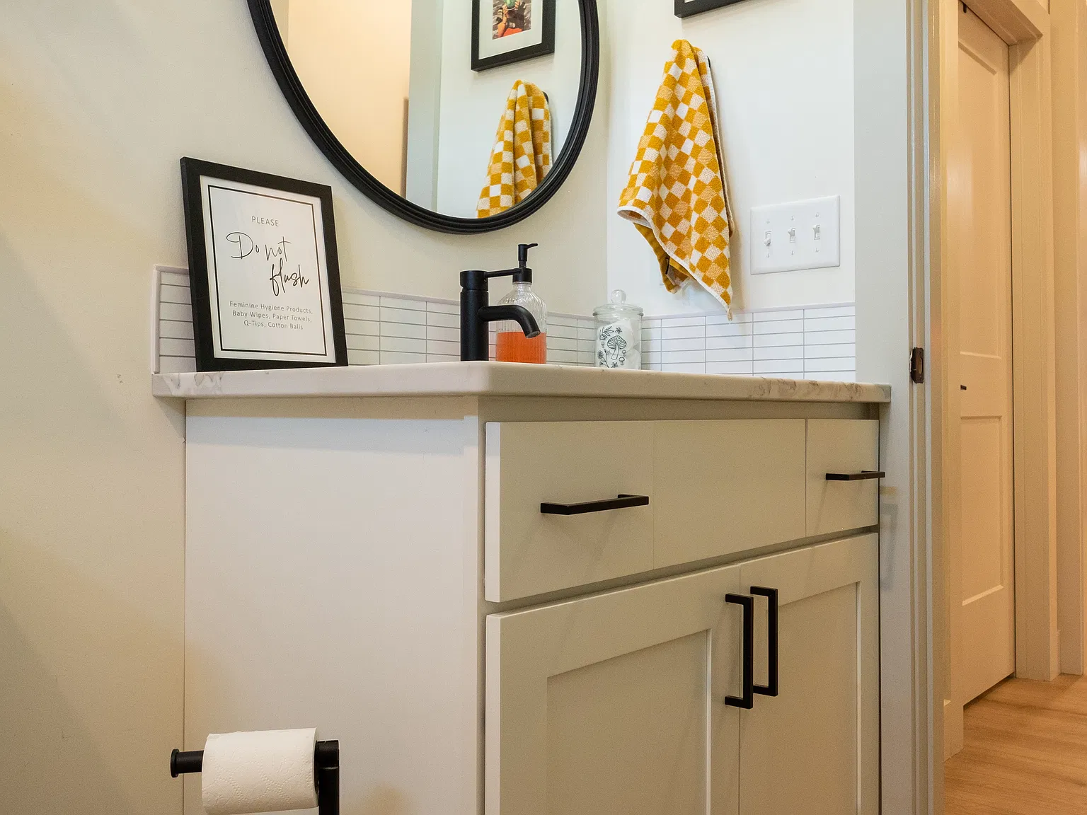 2 bed, 1200 sqft, $2,500 — Photo 4