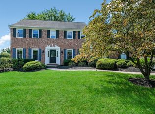 65 Colonial Dr, Newtown, PA 18940