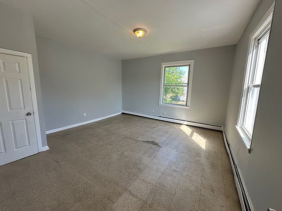 5th image of 1217 Arrott St APT 4