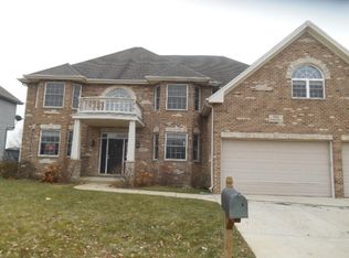 2851 N Southern Hills Dr, Wadsworth, IL 60083