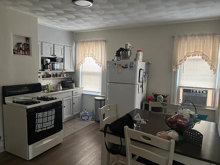 57 Berkeley St #1 — Photo 4