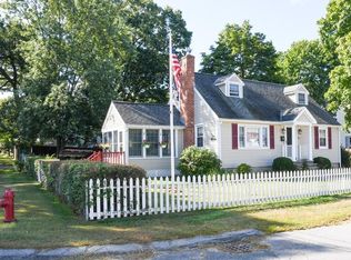 45 Armand Ave, Lowell, MA 01852