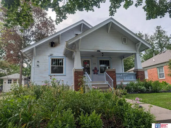 858 S 34th St, Lincoln, NE 68510
