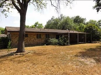 2nd image of 1442 Canary Ln