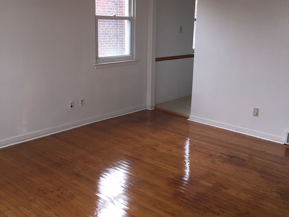 1st image of 8811 Summerdale Ave #2