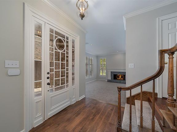 3rd image of 3528 Granada Ave