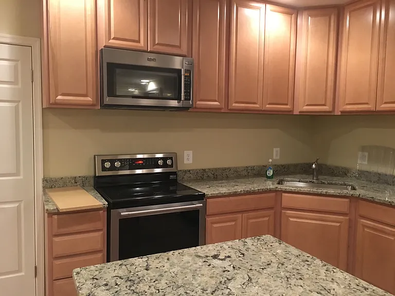 8102 Westchester Dr #B — Photo 12