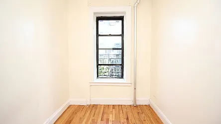 Rented by Space Link Realty