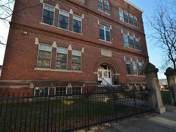 2nd image of 1615 Chase Ave Unit 2A