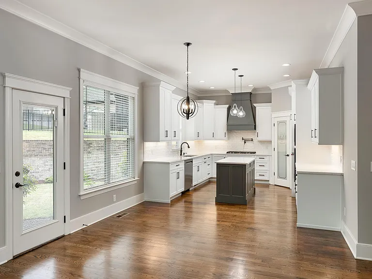 4313 Brush Creek Ct — Photo 13