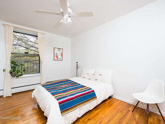 3rd image of 72 Saint Nicholas Ave APT 2C