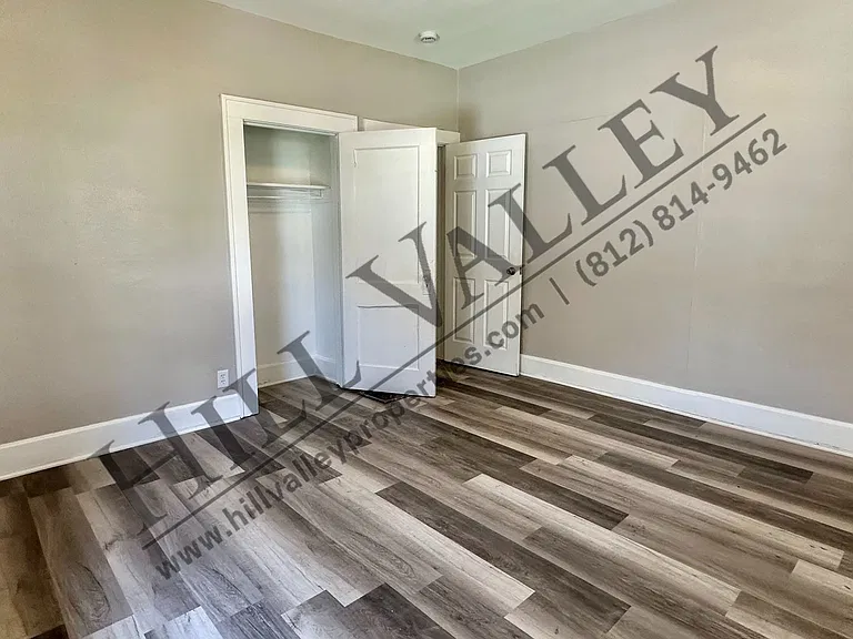 1318 S 11th St — Photo 15