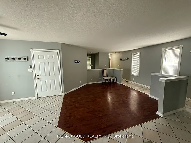 24 Eastwood Dr #MAIN — Photo 10