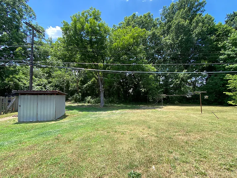 1128 Ava St — Photo 12
