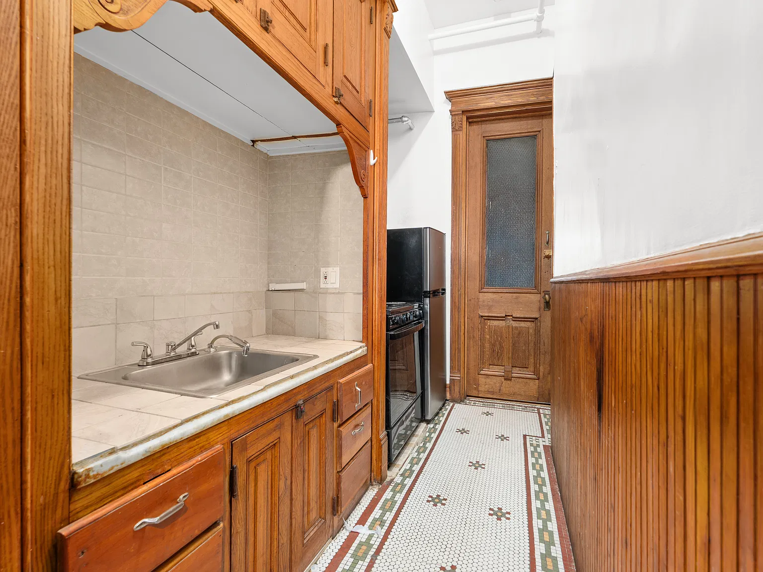 213 Hancock Street — Photo 2