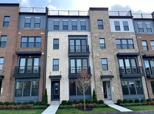 43396 Farringdon Sq, Ashburn, VA 20148