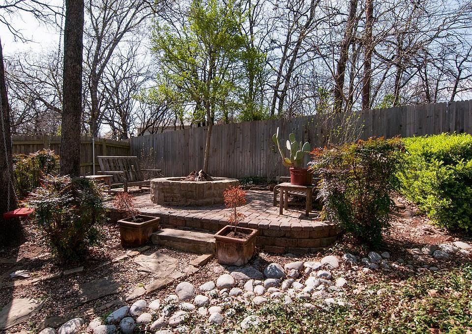 2nd image of 7504 Mount Vernon Dr