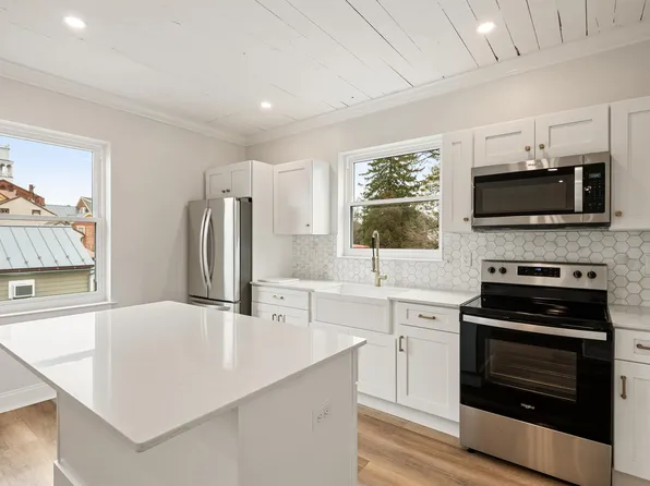 10-14 S Decatur St, Strasburg, PA