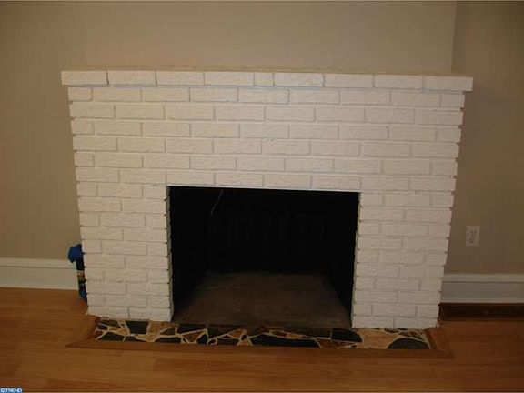 5th image of 306 Colonial Ave