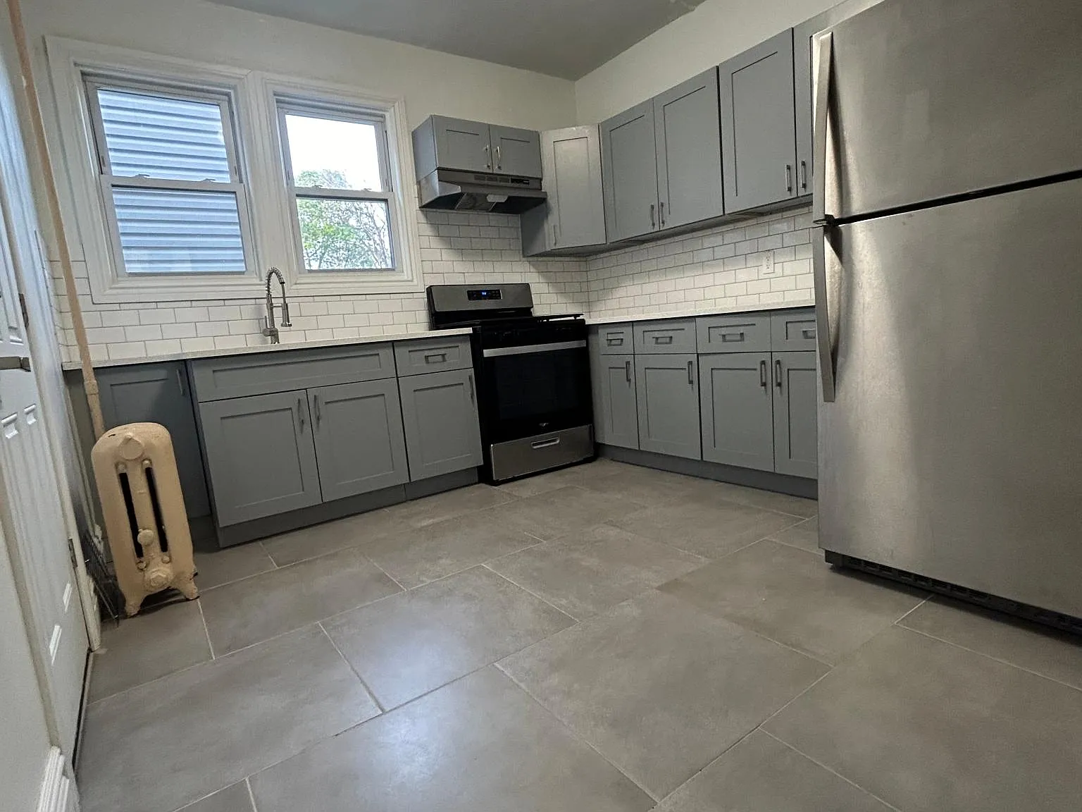 58 Oxford Pl — Photo 1