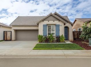 3918 Portals Ave, Clovis, CA 93619