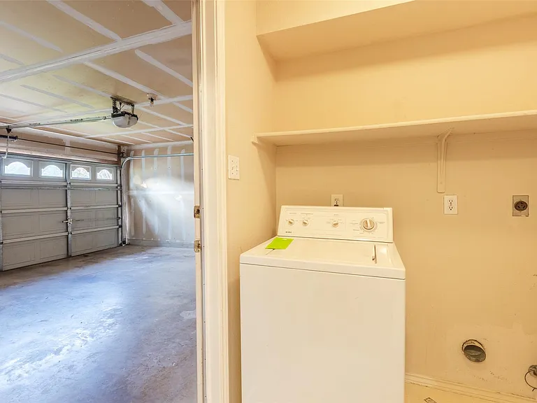 7700 Portland Trl — Photo 13
