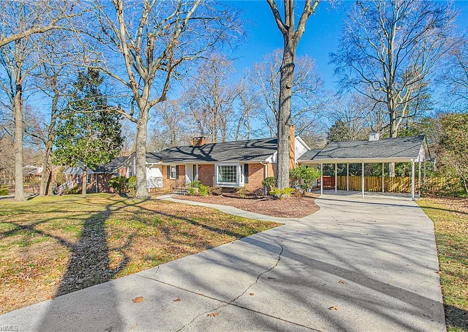 1st image of 411 Shadowbrook Dr