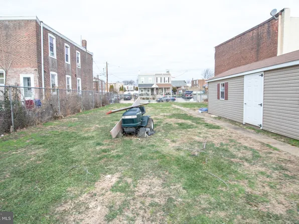 6737 Glenloch St, Philadelphia, PA 19135