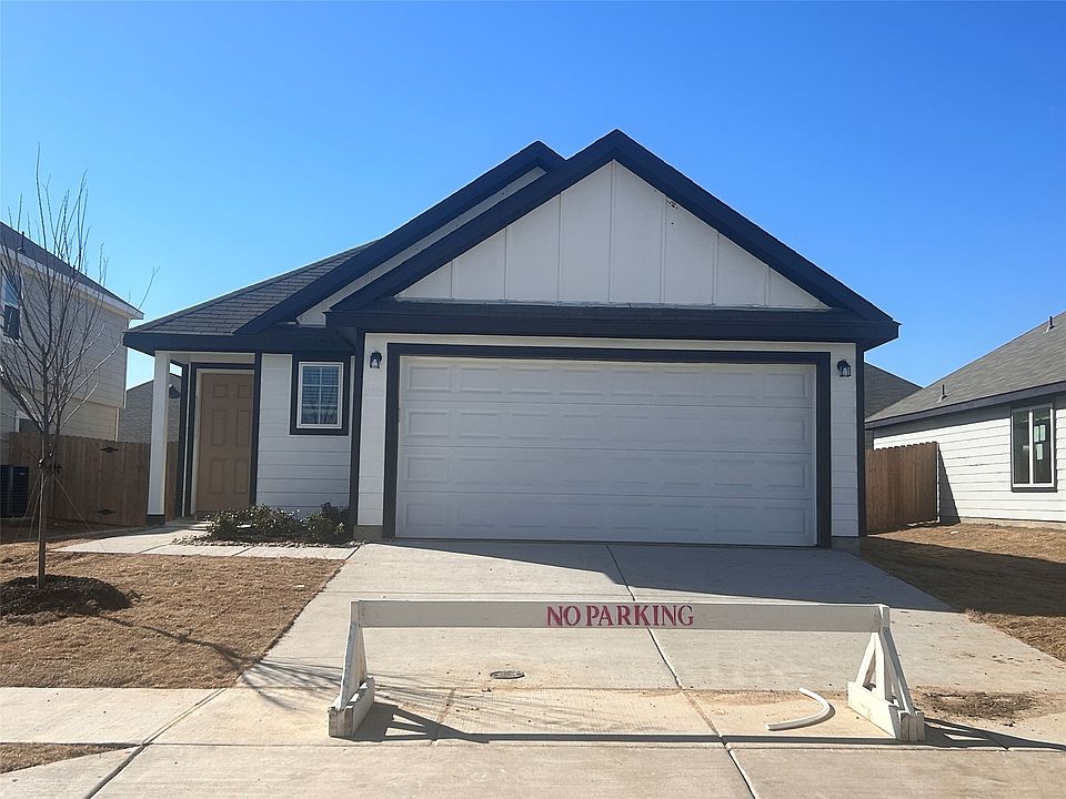 1st image of 2405 Dahlia Dr