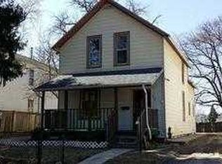 906 Prescott St, Waukegan, IL 60085