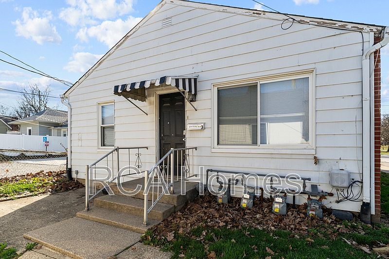 1st image of 2435 Shelby St APT 3