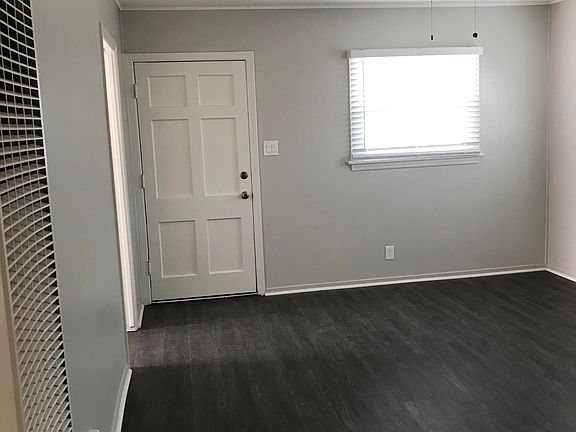 2nd image of 114 E Ada Ave
